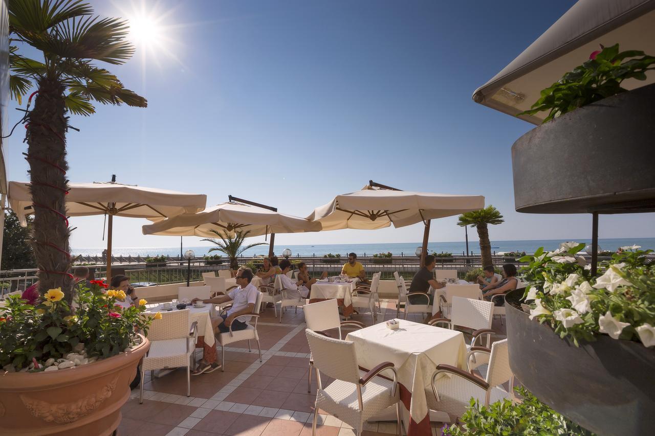 Hotel Adria Sul Mare Caorle Exterior photo