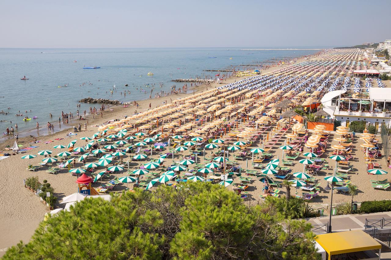 Hotel Adria Sul Mare Caorle Exterior photo