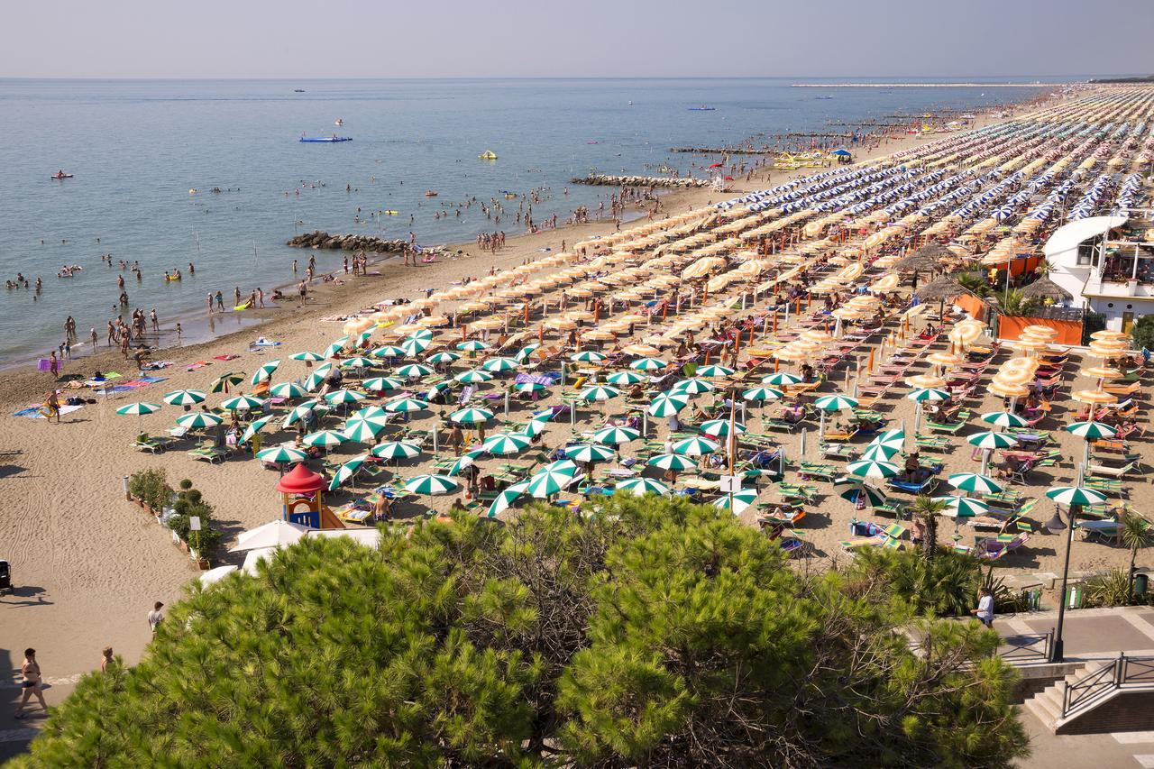 Hotel Adria Sul Mare Caorle Exterior photo