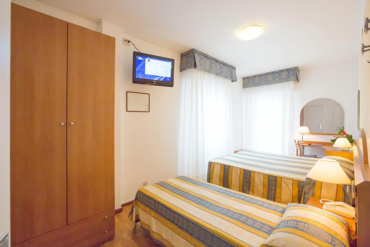 Hotel Adria Sul Mare Caorle Exterior photo